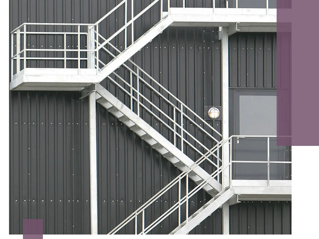 Изготовление и монтаж пожарных лестниц в Холмске быстро и надежно