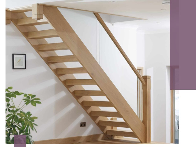 Изготовление деревянных лестниц под ключ в Холмске для дома