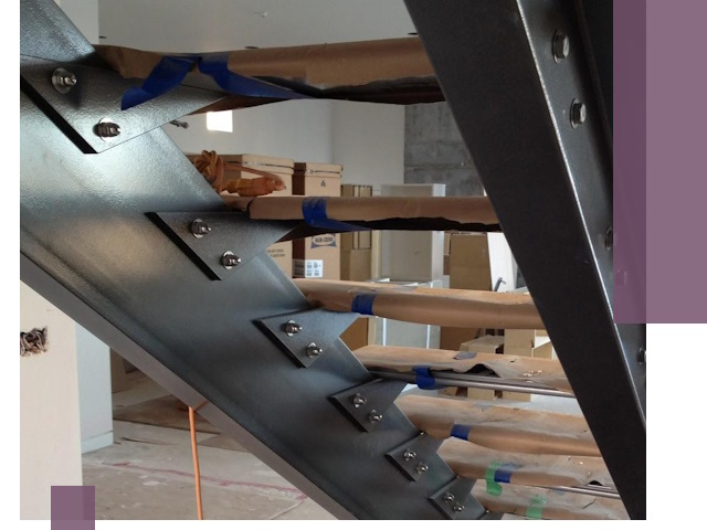 Усиление лестничных конструкций и усиление опор в Холмске