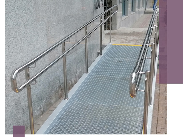 Пандусы для инвалидов в Холмске — изготовление и монтаж