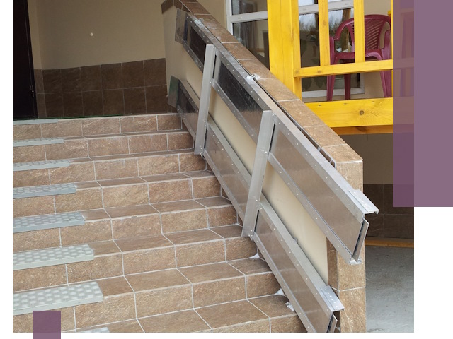 Откидные пандусы под ключ в Холмске — монтаж и демонтаж