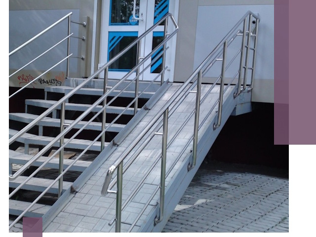 Пандус на крыльцо под ключ в Холмске: монтаж и изготовление