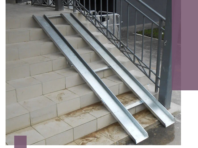 Пандусы для детских колясок в Холмске: изготовление и монтаж