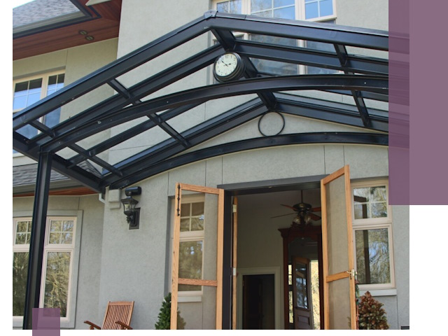 Изготовление и монтаж навесов и козырьков в Холмске