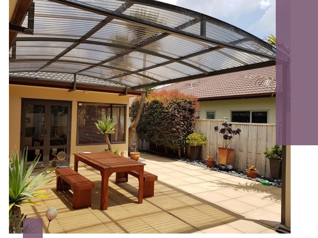 Навесы во двор под ключ в Холмске — изготовление и монтаж